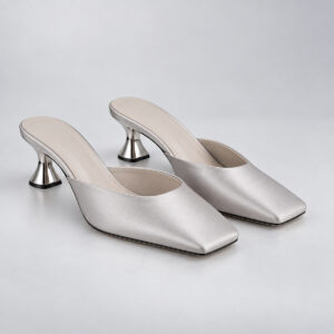 Mira Pearl Silver Mule